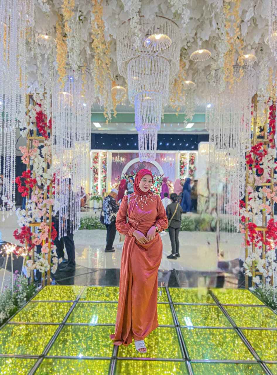 Bridesmaid
